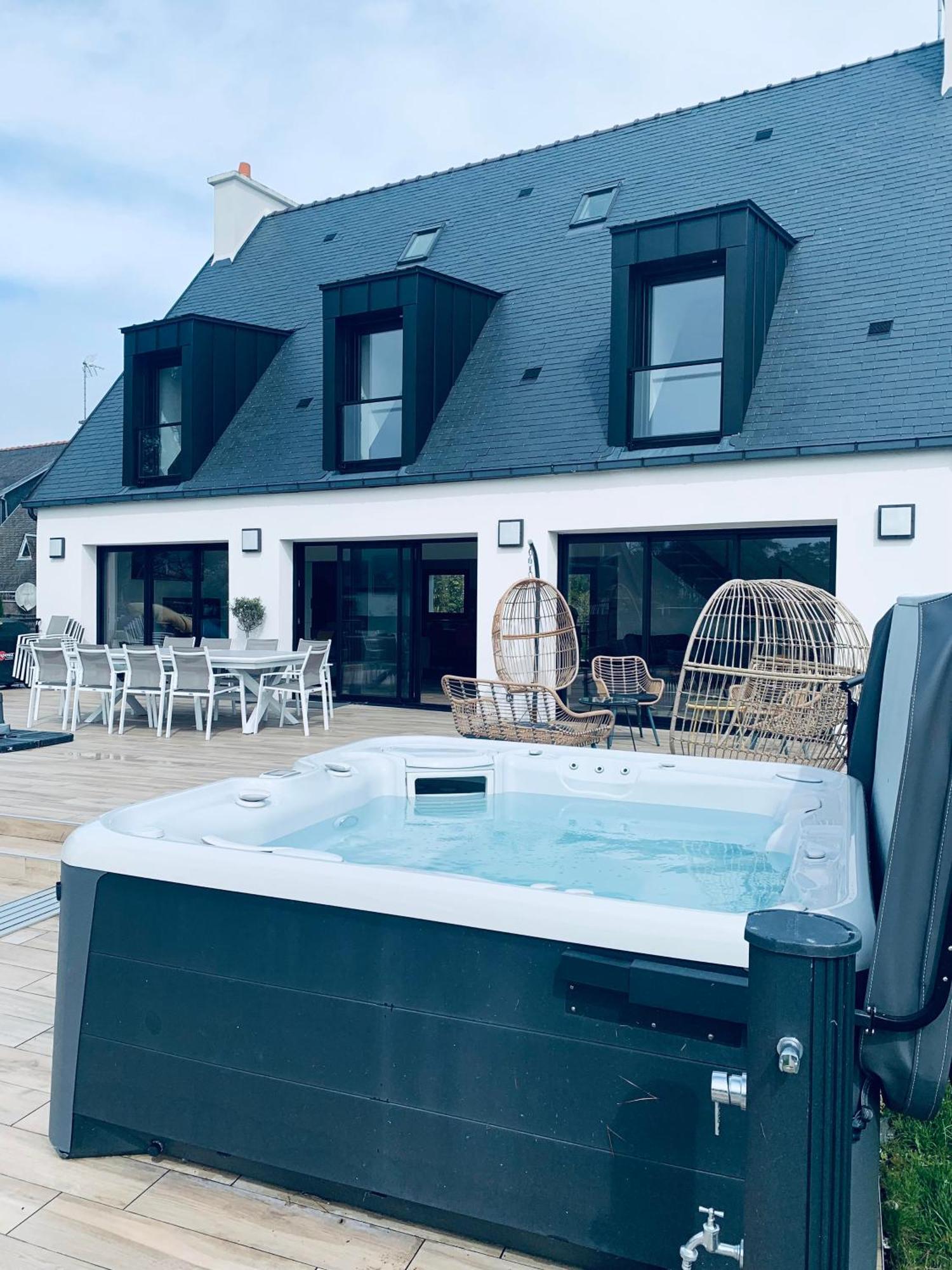 Superbe Villa Tout Confort Avec Piscine Chauffee Er Couverte Et Spa A 2 Pas De La Plage Fouesnant Zewnętrze zdjęcie